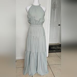 Elegant Halter Neck Maxi Dress in Light Gray/blue Size Small